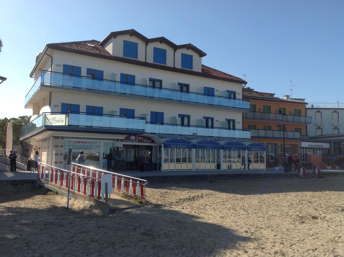 Hotel Sara Каорле Екстериор снимка